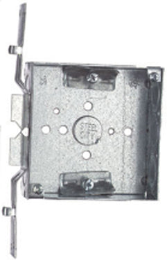 VN(8220)4 SQ BX 1 1/2 DP W/SV BRACKET 1/2