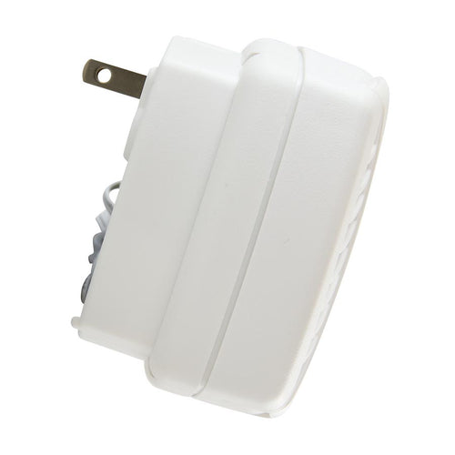 First Alert Plug-In Carbon Monoxide Alarm with Battery Backup and Backlit Digital Display CO615